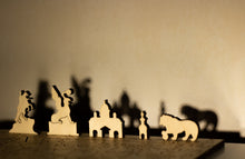 Lade das Bild in den Galerie-Viewer, DAVICI Exklusive Holzpuzzle/ Cat Peterhof/ 200 Teile/ Geschenkbox mit Prägung und Magnetverschluss/Besondere Geschenke für jeden Anlass